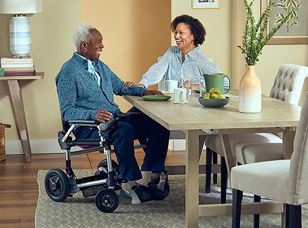 Zoomer Folding Power Chair, One-Handed Control, Black